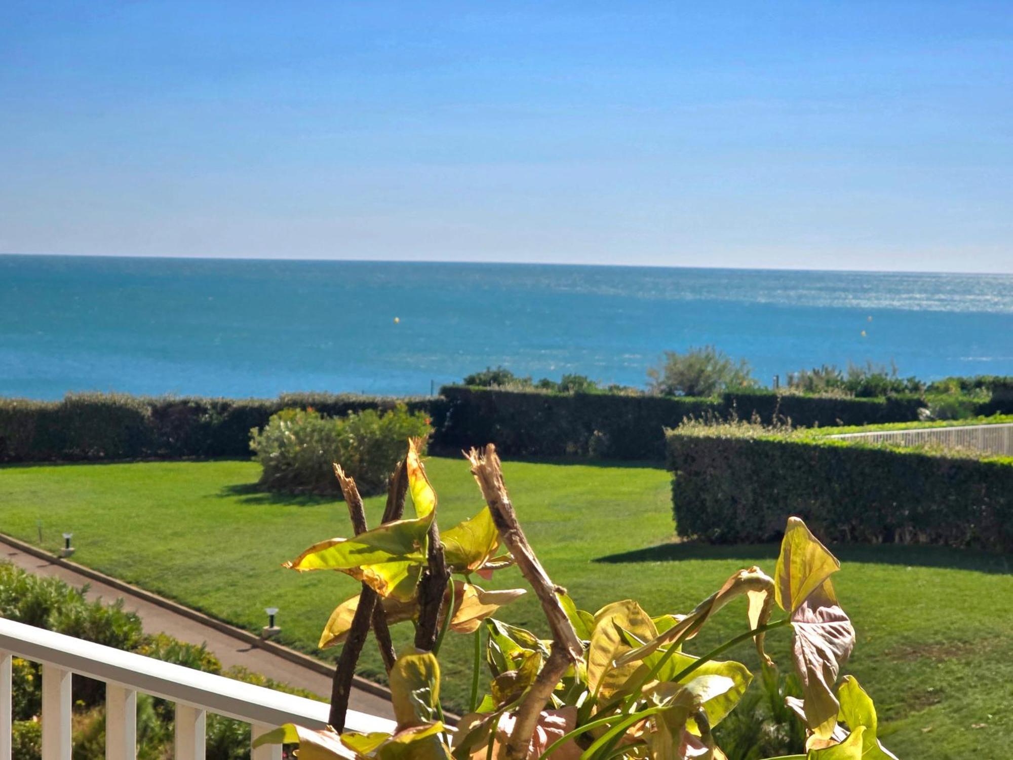Appartement Idealement Situe Vue Mer, Les Indes Galantes, Piscine, Parking Agde